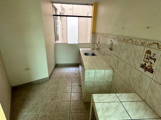 Foto 3 de SE VENDE DEPARTAMENTO 2do PISO CERCA AL MALL AVENTURA DE CHICLAYO