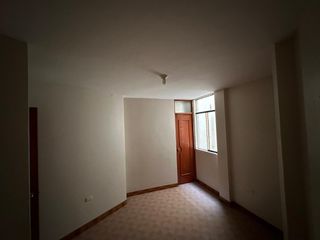 Foto 6 de SE VENDE DEPARTAMENTO 2do PISO CERCA AL MALL AVENTURA DE CHICLAYO
