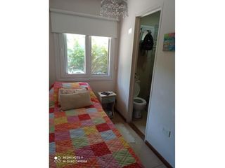 Foto 2 de Venta Casa en La Comarca 5 dormitorios