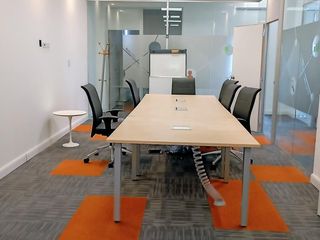 Foto 13 de Alquiler OFICINA amoblada en Complejo Al Rio, 217m2 - 2 Cocheras ESTRENELA