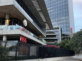 Foto 1 de Alquiler OFICINA amoblada en Complejo Al Rio, 217m2 - 2 Cocheras ESTRENELA
