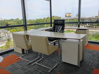 Foto 5 de Alquiler OFICINA amoblada en Complejo Al Rio, 217m2 - 2 Cocheras ESTRENELA