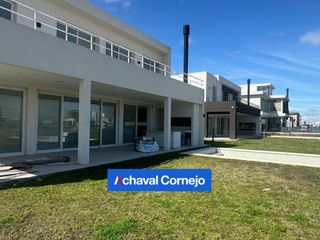 Foto 8 de Casa en  venta - 4 dormitorios y pileta. Barrio Riberas