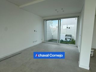 Foto 18 de Casa en  venta - 4 dormitorios y pileta. Barrio Riberas