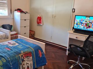 Foto 12 de Venta Casa en  Tigre sobre Av. Italia