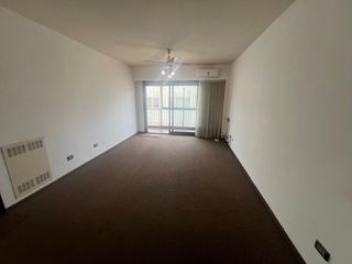Foto 7 de Alquiler de Departamento tres ambientes con Balcón en Balvanera CON COCHERA