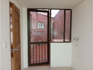 Foto 5 de ARRIENDO APARTAMENTO VIRREY  100 mts