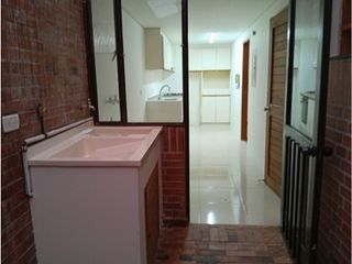 Foto 6 de ARRIENDO APARTAMENTO VIRREY  100 mts