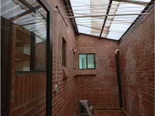 Foto 10 de ARRIENDO APARTAMENTO VIRREY  100 mts