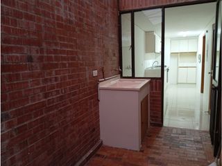 Foto 23 de ARRIENDO APARTAMENTO VIRREY  100 mts