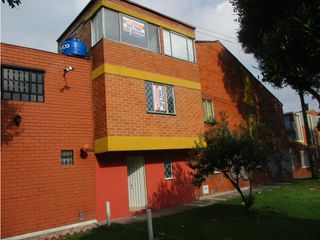 Foto 1 de SE ARRIENDA APARTAESTUDIO DE 3 NIVELES EN AMERICAS OCCIDENTAL - OPGV