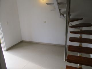 Foto 11 de SE ARRIENDA APARTAESTUDIO DE 3 NIVELES EN AMERICAS OCCIDENTAL - OPGV