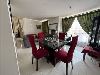 Foto 3 de Apartamento en venta en Condina - Piso 9