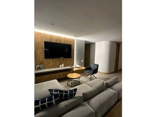 Foto 4 de VENDO HERMOSO APARTAMENTO EN EL POBLADO SECTOR LAS PALMAS