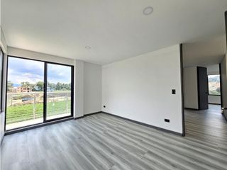 Foto 20 de SE VENDE CASA EN COTA VEREDA LA MOYA - CAMELLON STA ROSALIA