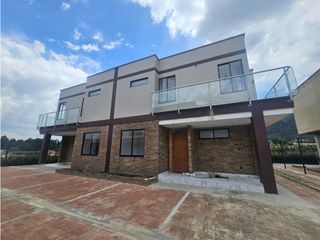 Foto 37 de SE VENDE CASA EN COTA VEREDA LA MOYA - CAMELLON STA ROSALIA