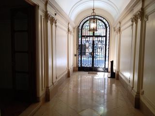 Foto 1 de PISO DE OFICINAS EN RECOLETA LAS HERAS A METROS DE LA PLAZA VTE. LOPEZ