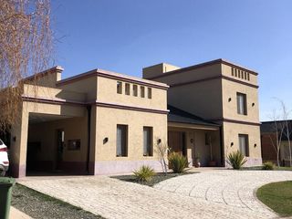 Foto 1 de Casa - Confluencia