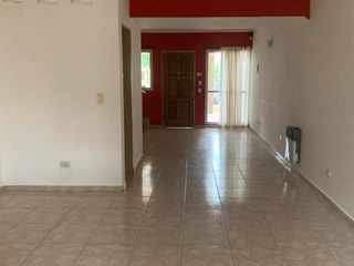 Foto 2 de Casa - Rincon De Emilio