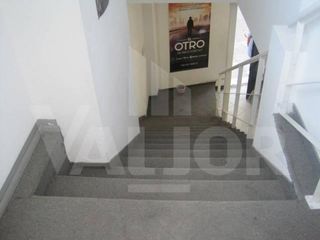 Foto 4 de Alvarez Thomas 1800, Deposito y local en 2 plantas c/oficinas y salida a dos calles!!! Alquilado - Ideal inversor!!!