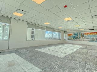 Foto 9 de ALQUILER PISO DE OFICINA CORPORATIVO LEED PREMIUM AAA  VICENTE LOPEZ c VISTA AL RIO