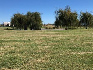 Foto 4 de El Naudir - Lote a la Laguna  - Cool de Sack - Excelente Oportunidad