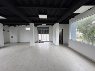 Foto 4 de Local Comercial en arriendo en Marianas de Calderón