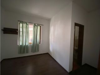 Foto 4 de Monteserrín, Casa en Venta, 397.91m2, 5 Habitaciones