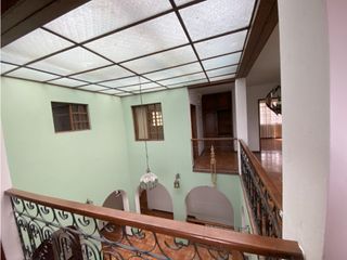 Foto 9 de Monteserrín, Casa en Venta, 397.91m2, 5 Habitaciones
