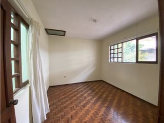 Foto 17 de Monteserrín, Casa en Venta, 397.91m2, 5 Habitaciones