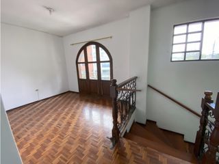 Foto 14 de Monteserrín, Casa en Venta, 397.91m2, 5 Habitaciones