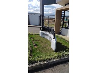 Foto 2 de LUXA INMOBILIARIA VENDE LOTE CONJUNTO  CIUDAD DEL SOL