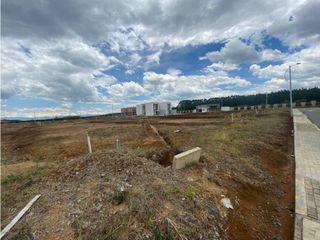 Foto 10 de LUXA INMOBILIARIA VENDE LOTE CONJUNTO  CIUDAD DEL SOL