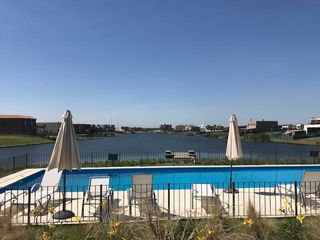 Foto 1 de Duplex en venta, 3 ambientes. Nordelta, Los Castaños - Complejo Las Piedras