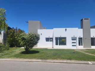Foto 22 de Casa en  en Cerrado Comahue Golf Club