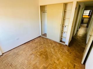 Foto 14 de Departamento en Venta de 2 Dormitorios, Barrio Centro con Escritura