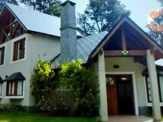 Foto 2 de Casa en venta - 5 Dormitorios 4 Baños - Cocheras - 1500Mts2 - Cariló