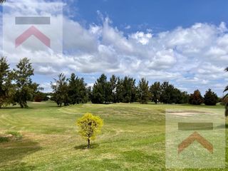 Foto 18 de Casa en una planta en  Barrio San Isidro Labrador al GOLF.