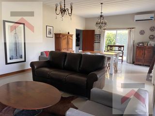 Foto 10 de Casa en una planta en  Barrio San Isidro Labrador al GOLF.