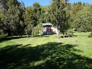 Foto 1 de El Bolsón, Villa Turismo, Preciosa fracción de 6100 mts2 con casa de 40 mts2 Valor usd  140.000