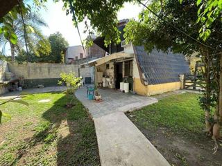 Foto 4 de Casa en venta - 2 Dormitorio 1 Baño - Cocheras - 212Mts2 - Ricardo Rojas