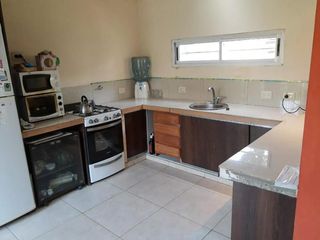 Foto 4 de Casa en venta - 1 Dormitorio 1 Baño - 350Mts2 - Escobar