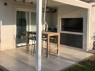 Foto 18 de Casa en venta - 5 dormitorios 3 baños - 200mts2 - El Canton