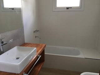 Foto 34 de Casa en venta Gonnet - Barrio San Antonio - Dacal Bienes Raíces