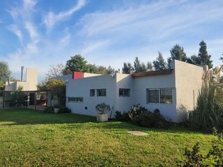 Foto 7 de Quinta en venta - 2 Dormitorios 1 Baño - 10.000Mts2 - Lobos