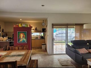 Foto 15 de Quinta en venta - 2 Dormitorios 1 Baño - 10.000Mts2 - Lobos