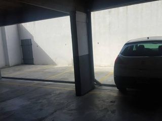 Foto 4 de Coghlan: Alvarez Thomas al 3100, Cocheras fijas cubiertas y descubiertas en edificio de categoria