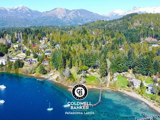 Foto 4 de Venta Lujosa Casa orillas del lago Nahuel Huapi - Bariloche Patagonia Argentina