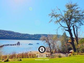 Foto 6 de Venta Lujosa Casa orillas del lago Nahuel Huapi - Bariloche Patagonia Argentina