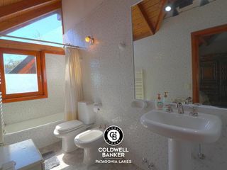 Foto 40 de Venta Lujosa Casa orillas del lago Nahuel Huapi - Bariloche Patagonia Argentina